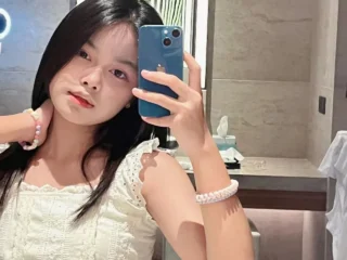 Clip bé Hoàng Quyên 2k9