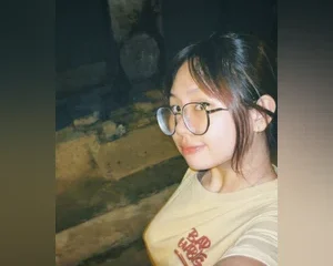 Bảo Ngọc 2k6 lần đầu gặp mặt anh bảo dẫn em đi xem phim mà anh lại đè em ra đ*t luôn