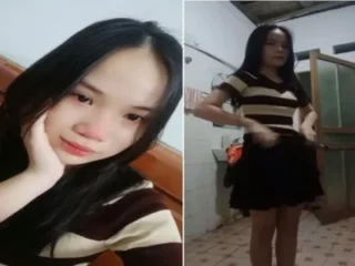 Khánh Huyền nứng quá móc trong nhà vệ sinh rồi gạ bạn chịch cho tung bím